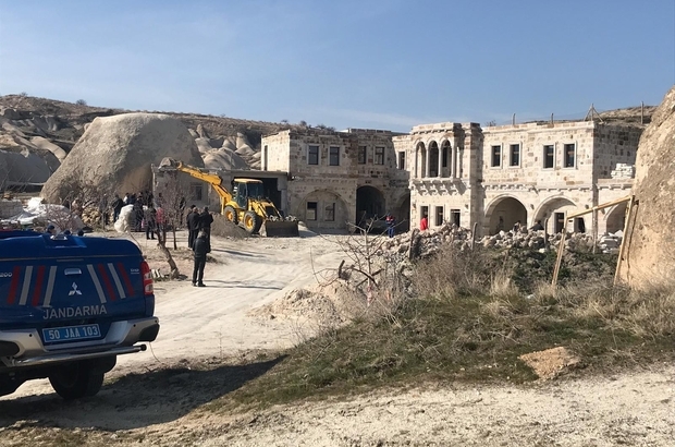 Kapadokyaʹda kaçak yapıların yıkımı sürüyor