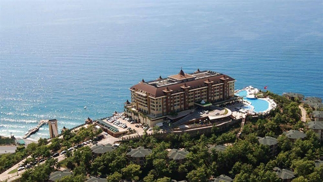 Kapora ödendi! Utopia World Hotel Adalı Turizmʹe geçiyor