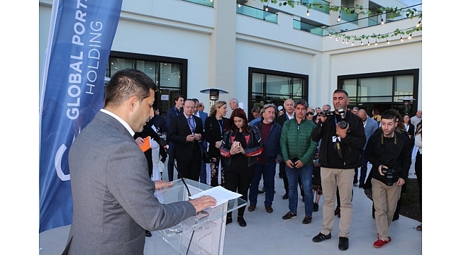 Kruvaziyerin devleri Kuşadasıʹnda toplandı