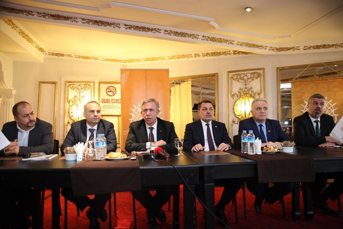 Mansur Yavaş ATİD üyelerine turizm projelerini anlattı