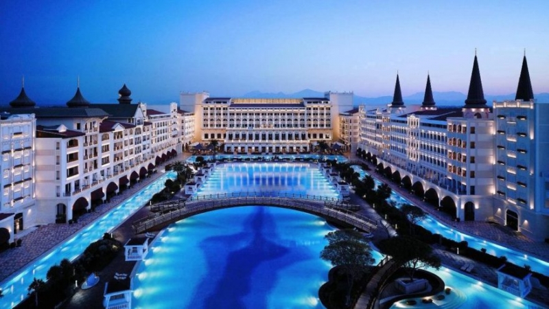Mardan Palace Hotelʹde düğüm çözüldü! Otel Titanic Hotels’e geçti.