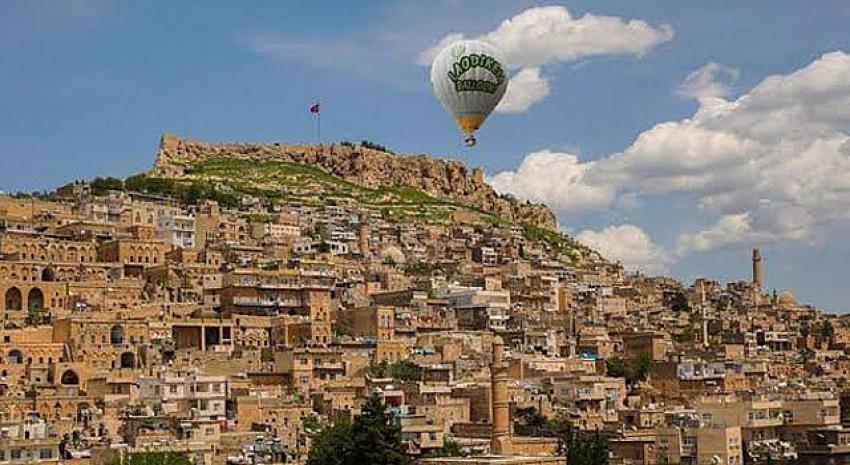 Mardin'de turizm sıcak hava balonuyla yükseliyor