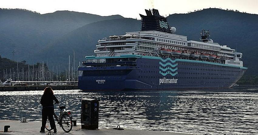 Horizon, 1447 turist ve 616 personel ile Marmaris'e geldi