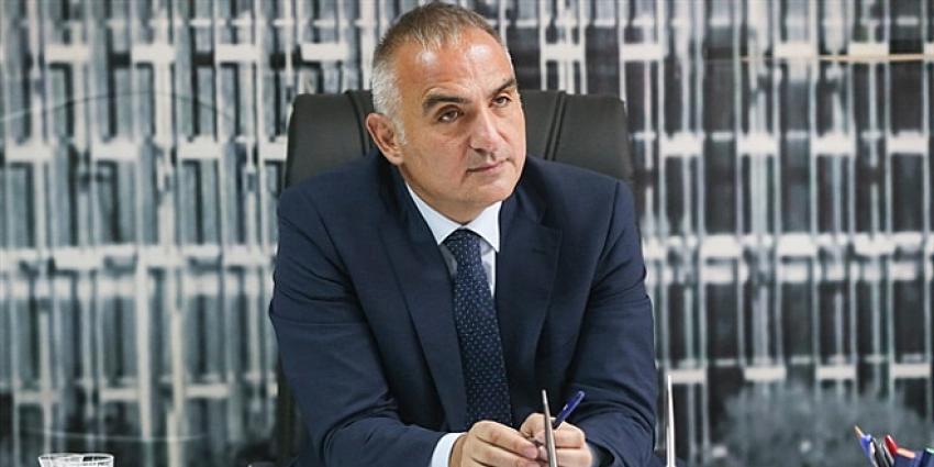 Gündem 1618 TÜRSAB Yasası! Bakan Ersoy STK başkanlarıyla buluştu