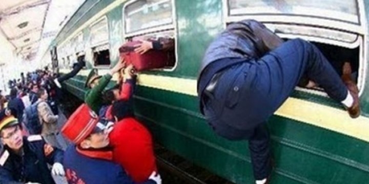Milyonlarca Çinlinin uçak ve trene binmesi yasaklandı