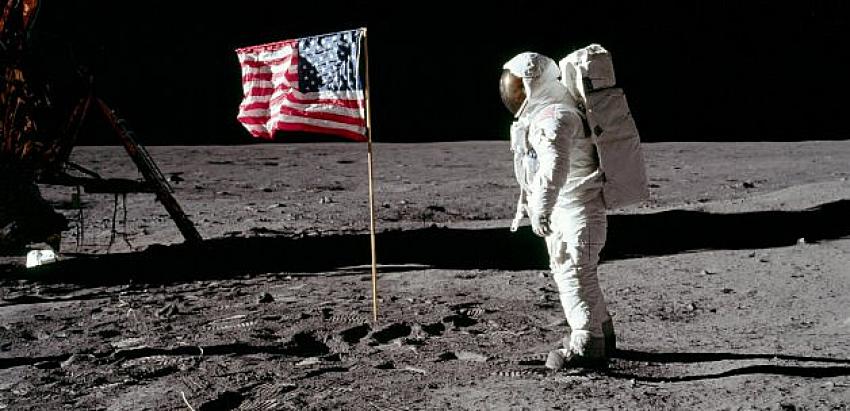 NASA astronotu itiraf etti! O bayrağı...