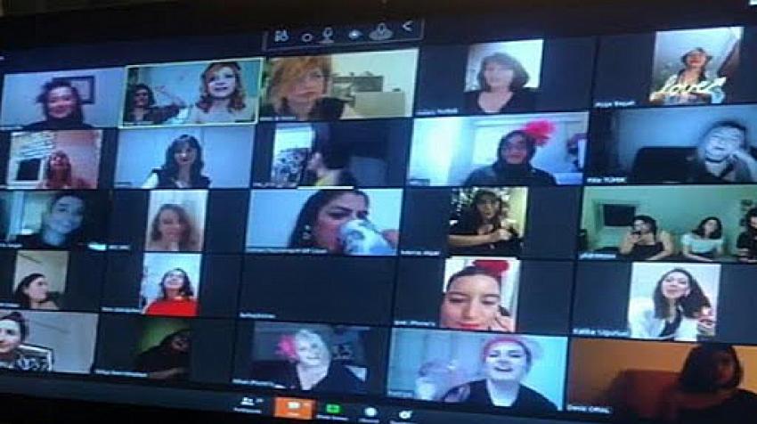 Online Kına Gecesi'ne polis baskını!