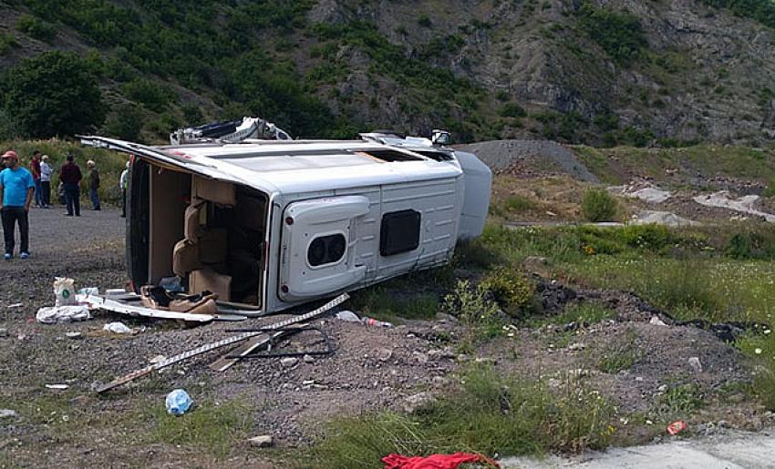 Ordu'da tur minibüsü kazası! Ölü ve yaralılar var