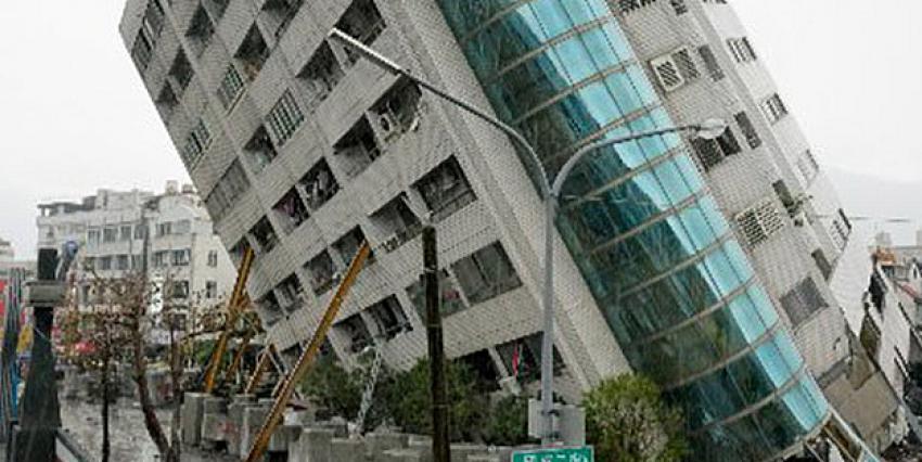 Otel çöktü! 2 ölü 1 yaralı