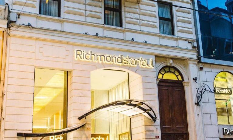 Richmond İstanbul “En İyi Yönetilen Şehir Oteli” oldu