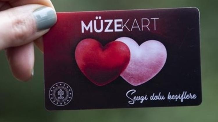 Sevgililer Günüʹne özel Müzekart satışta