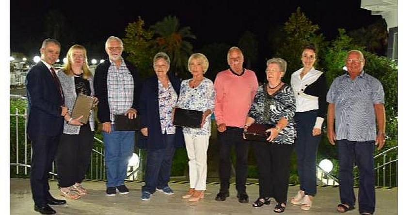 45 kez aynı otelde tatil yaptılar, ödülü kaptılar