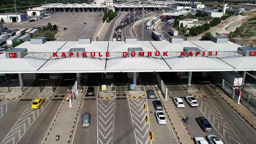 Avrupa'ya açılan sınır kapılarında tüm giriş çıkışlar durduruldu!