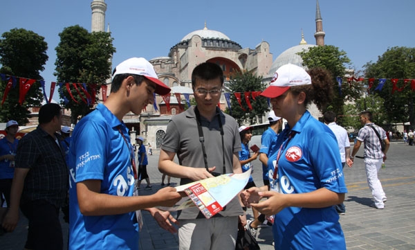Sultanahmetʹin gönüllü turizm elçileri