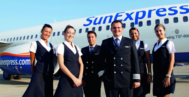 SunExpress Türkiye genelinde en az lise mezunu kabin memuru alımı yapacak