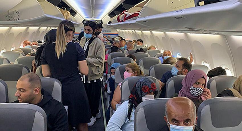 Almanya'dan Adana'ya uçan SunExpress uçağında corona paniği