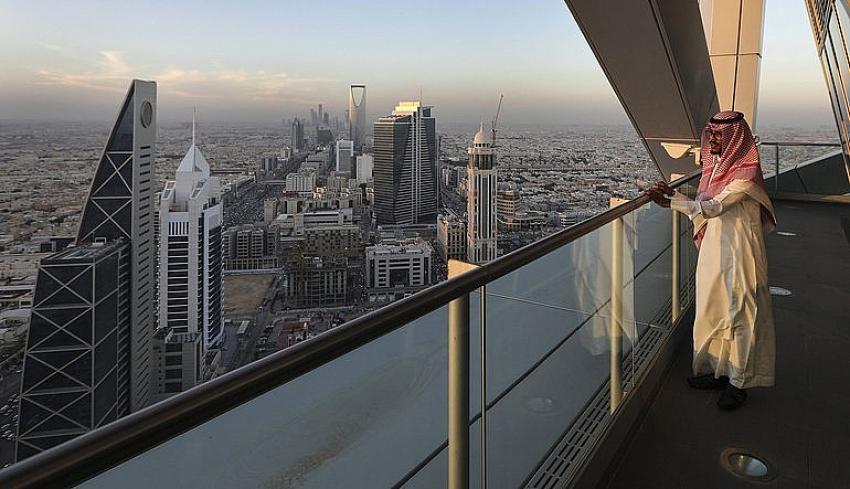 Suudi Arabistan'dan turist vizesi atağı