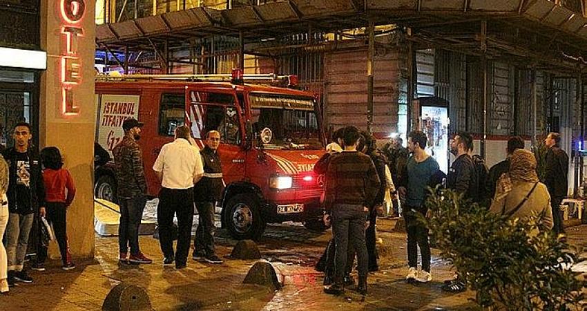 İstanbul Taksim'de otelde yangın!