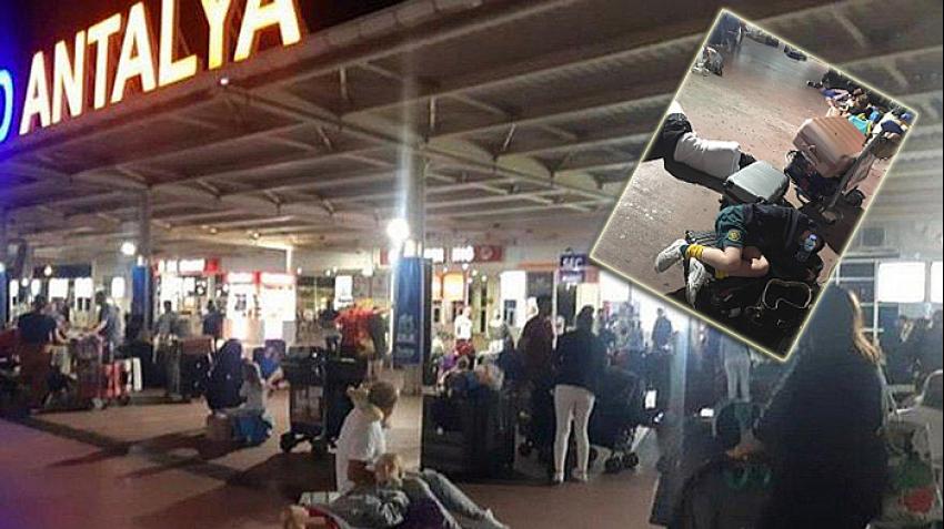 Thomas Cook'ta son perde! Turistler Antalya'da mahsur kaldı