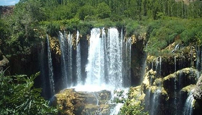 “Tortum Şelalesi dünya turizmine açılsın” imza kampanyası başlatıldı
