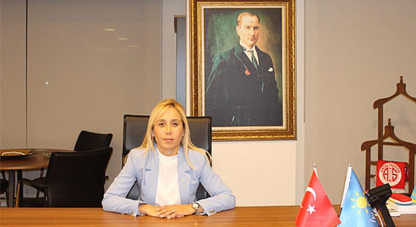 ''Belediyenin turistten alacağı vergiyi Hükümet otelden alıyor!''