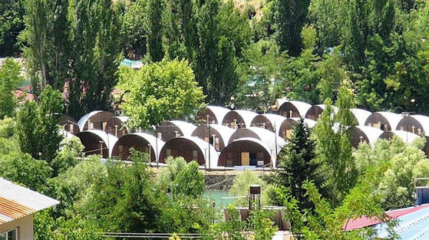 Türkiye'nin ilk çadır kamp konseptli oteli açıldı