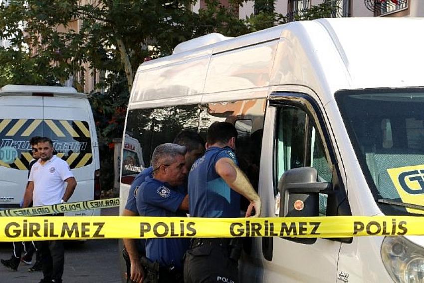 Kayıp şoför kullandığı tur minibüsünde ölü bulundu!