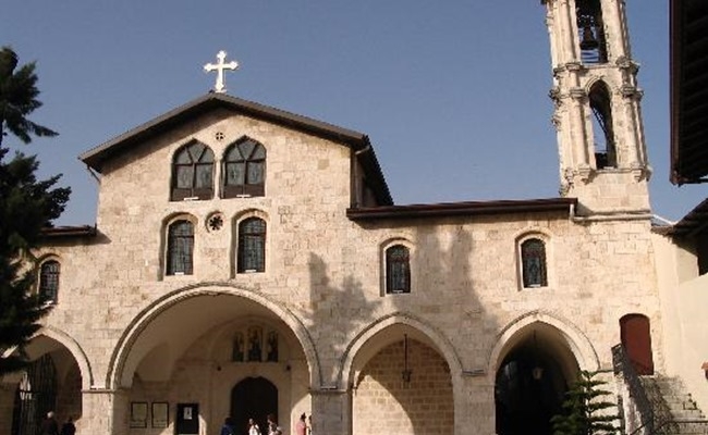 Turistik bölgelerdeki yerleşik yabancılar ibadethane istiyor