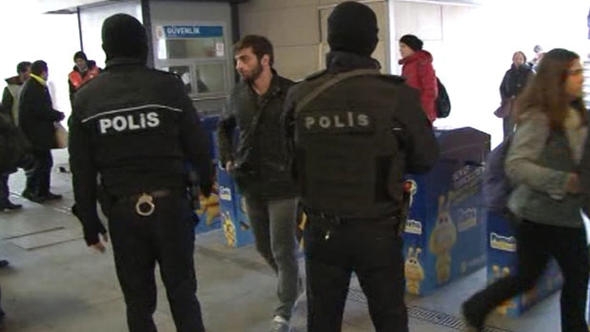 Turizm polisinden İstanbulʹda şok uygulama