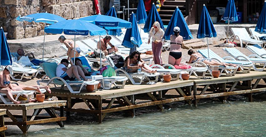 Türkiye'deki turistler ülkelerine dönmek istemiyor
