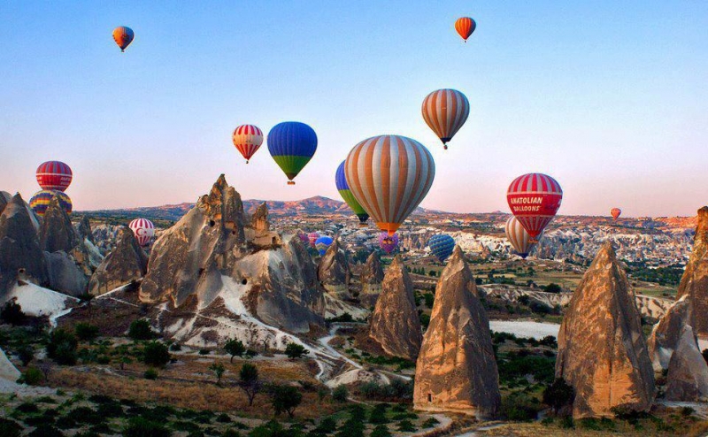 Uçmanın keyfini Kapadokyaʹda yaşayın