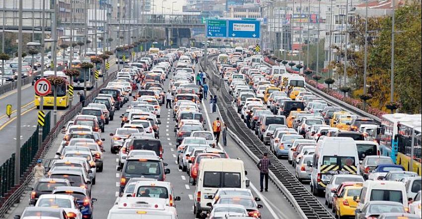Yandex, Bayram tatilinde yola çıkmak için en uygun günleri ve saatleri açıkladı